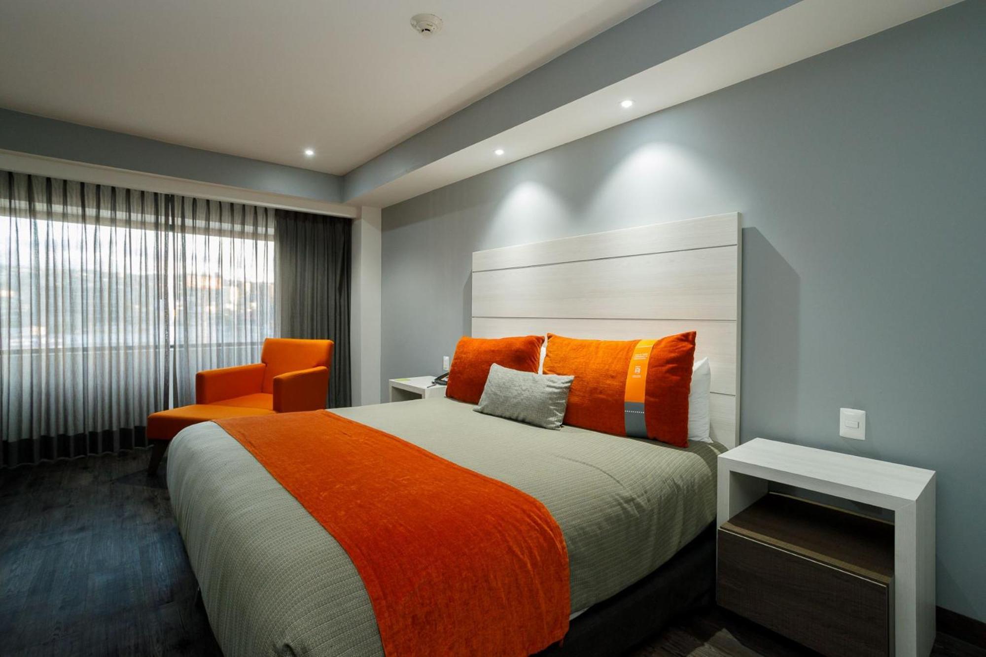 Real Inn Tijuana By Camino Real Hoteles Esterno foto A bedroom at the hotel